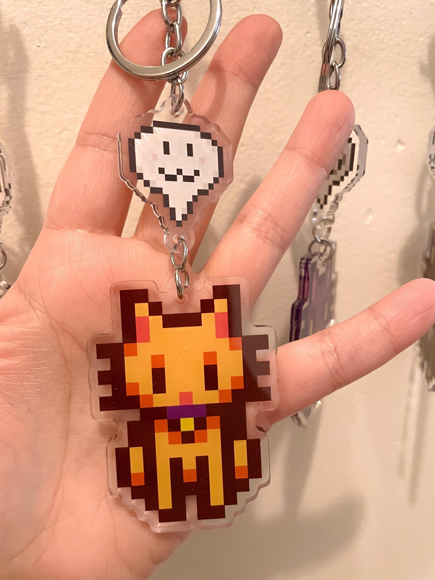 Stardew Valley Tan Cat Keychain Charm | Double-Sided Emotion Bubble Accessory